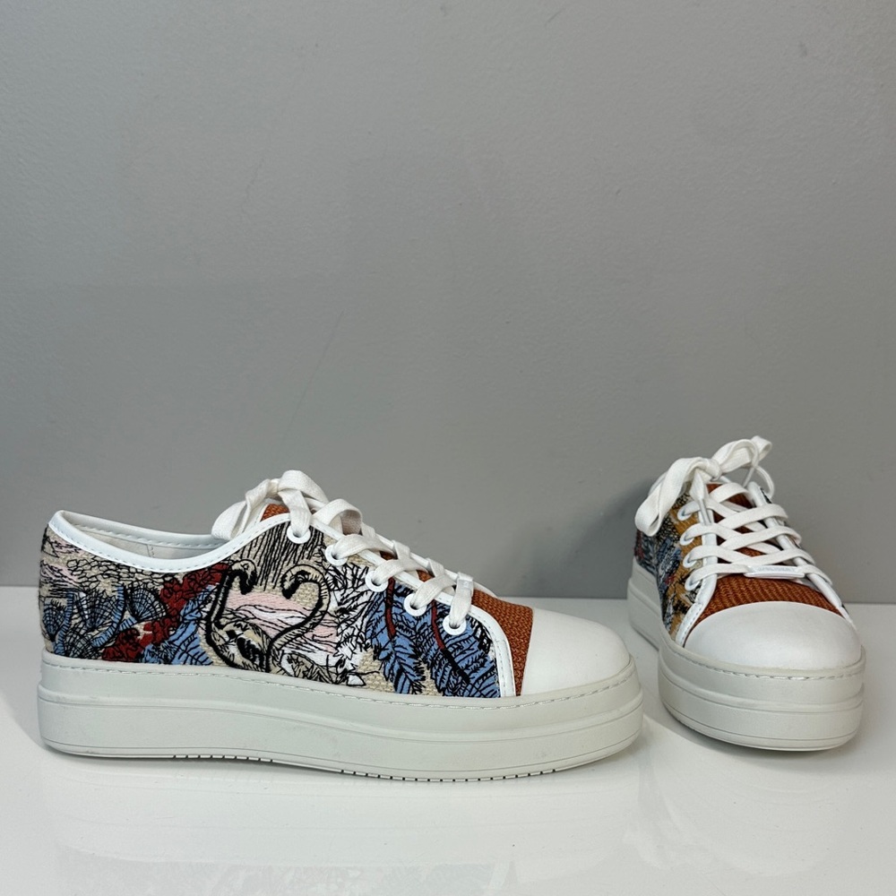 J/Slides Nikki Embroidered Platform Sneakers Size 7.5 Streetwear Skater